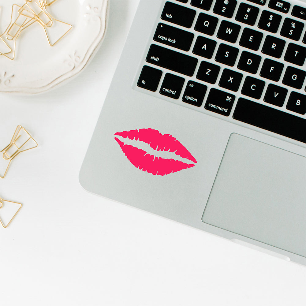 Kiss | Trackpad decal